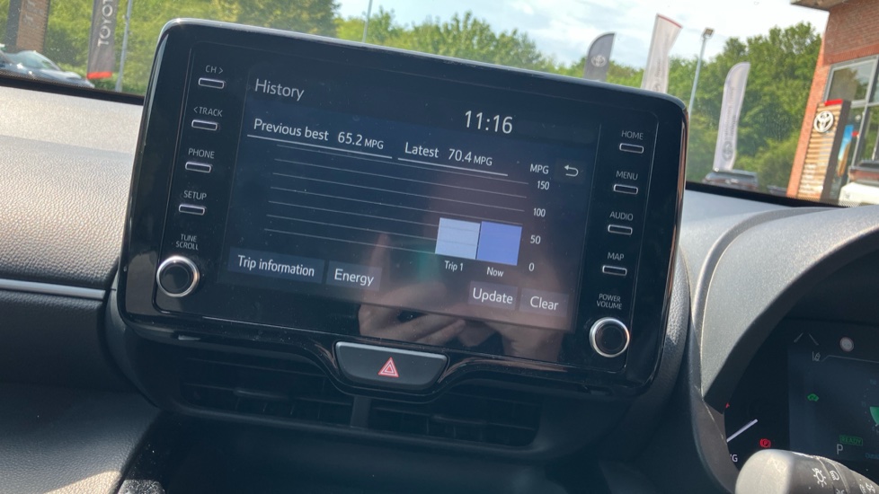 Toyota Yaris Cross 1.5 Hybrid Design 5dr CVT Hybrid Estate - Image 71