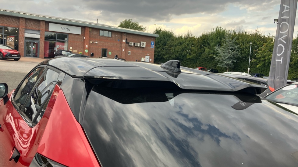 Toyota C-HR 2.0 PHEV Design 5dr CVT Hatchback - Image 31