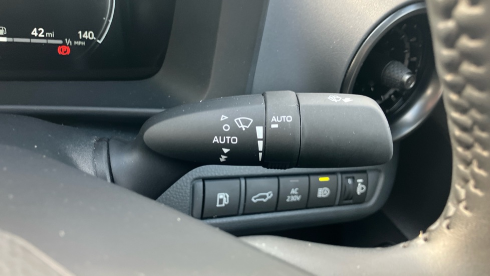 Toyota C-HR 2.0 PHEV Design 5dr CVT Hatchback - Image 37