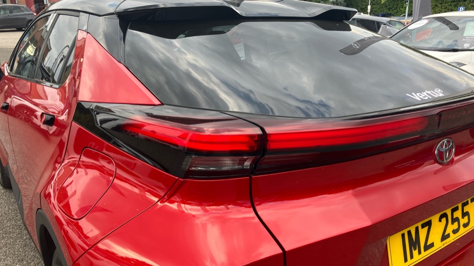 Toyota C-HR 2.0 PHEV Design 5dr CVT Hatchback - Image 47