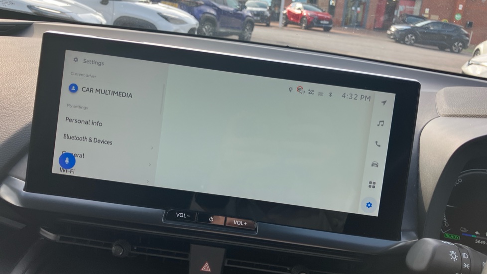 Toyota C-HR 2.0 PHEV Design 5dr CVT Hatchback - Image 51