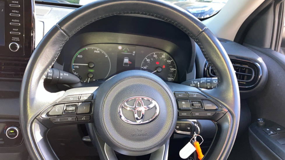 Toyota Yaris 1.5 Hybrid Icon 5dr CVT Hybrid Hatchback - Image 7