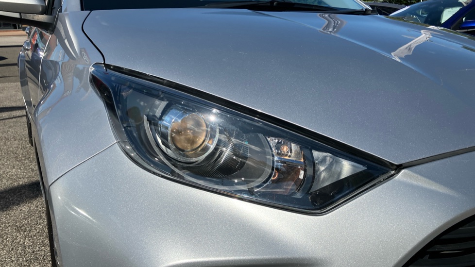 Toyota Yaris 1.5 Hybrid Icon 5dr CVT Hybrid Hatchback - Image 20