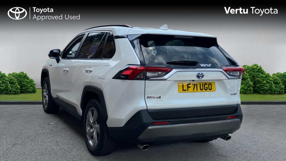 Toyota RAV4 2.5 VVT-i Hybrid Design 5dr CVT 2WD Hybrid Estate - Image 4