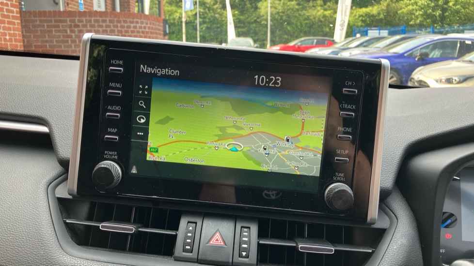 Toyota RAV4 2.5 VVT-i Hybrid Design 5dr CVT 2WD Hybrid Estate - Image 9