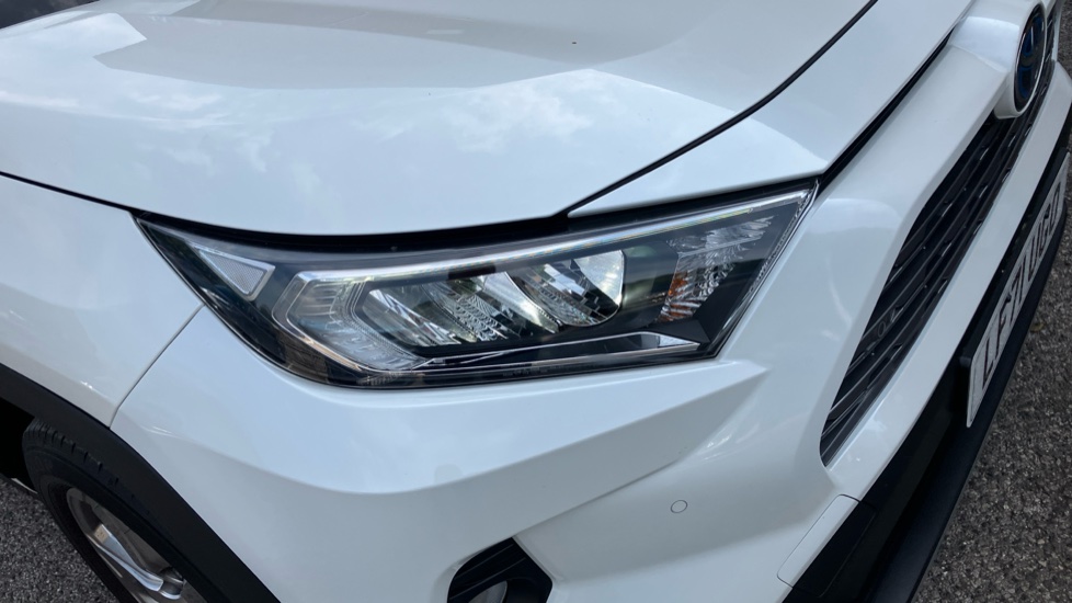 Toyota RAV4 2.5 VVT-i Hybrid Design 5dr CVT 2WD Hybrid Estate - Image 20