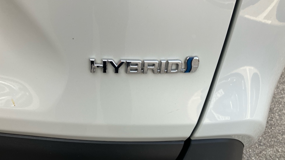 Toyota RAV4 2.5 VVT-i Hybrid Design 5dr CVT 2WD Hybrid Estate - Image 60