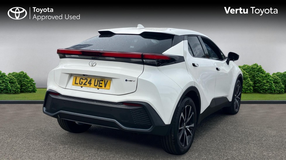 Toyota C-HR 1.8 Hybrid Design 5dr CVT Hybrid Hatchback - Image 2