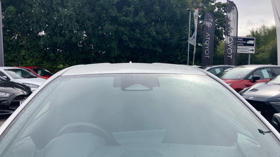 Toyota C-HR 1.8 Hybrid Design 5dr CVT Hybrid Hatchback - Image 29