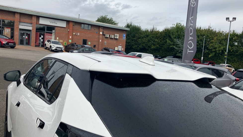Toyota C-HR 1.8 Hybrid Design 5dr CVT Hybrid Hatchback - Image 35