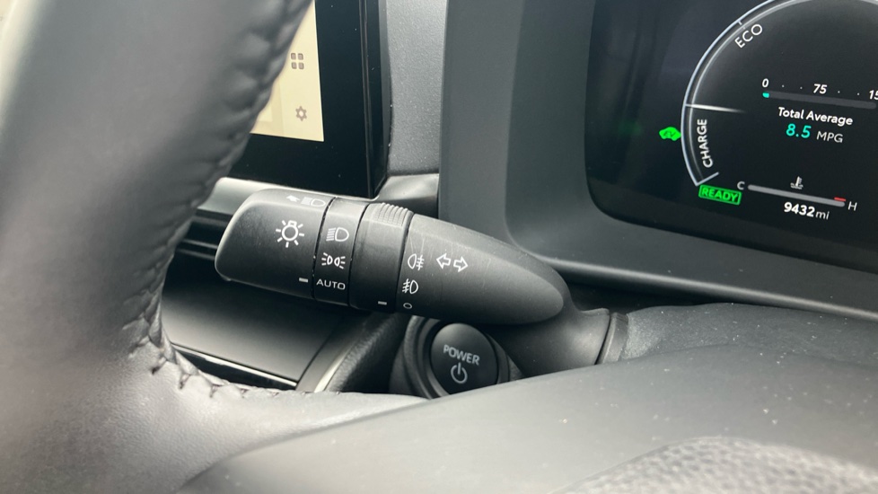Toyota C-HR 1.8 Hybrid Design 5dr CVT Hybrid Hatchback - Image 36