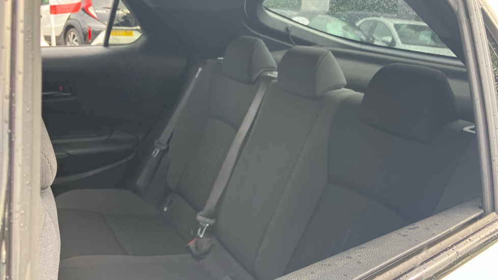 Toyota C-HR 1.8 Hybrid Design 5dr CVT Hybrid Hatchback - Image 44