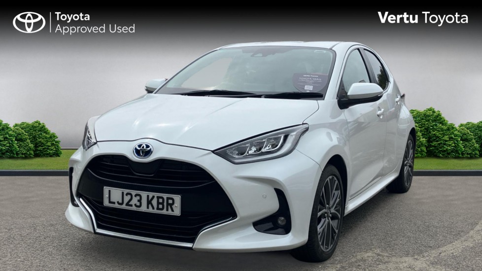 Toyota Yaris 1.5 Hybrid Excel 5dr CVT Hybrid Hatchback - Image 3
