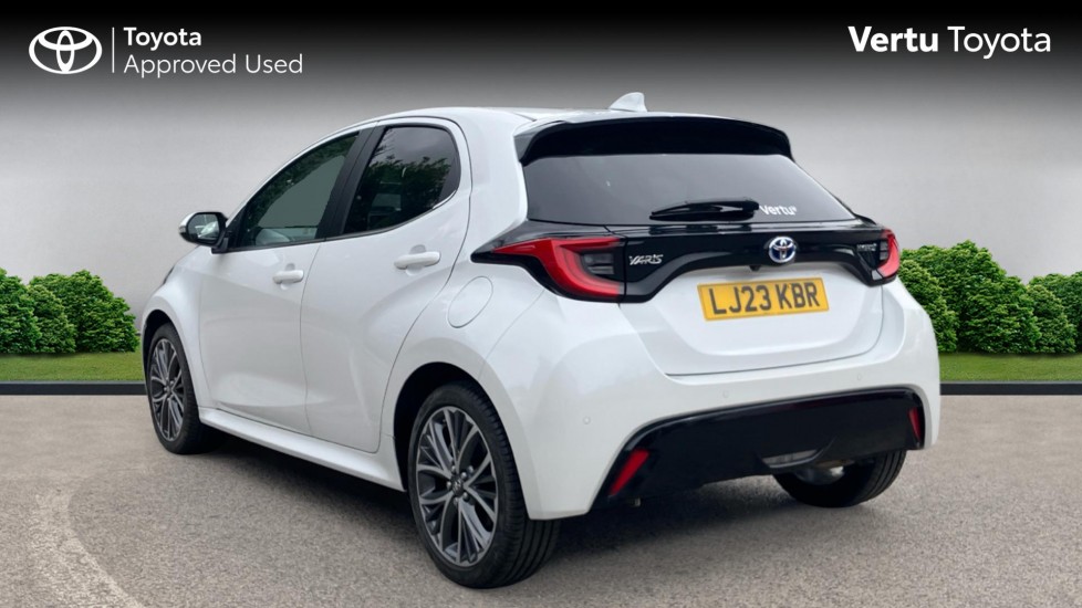 Toyota Yaris 1.5 Hybrid Excel 5dr CVT Hybrid Hatchback - Image 4