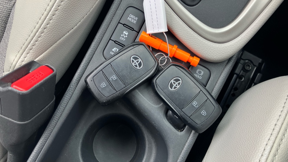 Toyota Yaris 1.5 Hybrid Excel 5dr CVT Hybrid Hatchback - Image 28