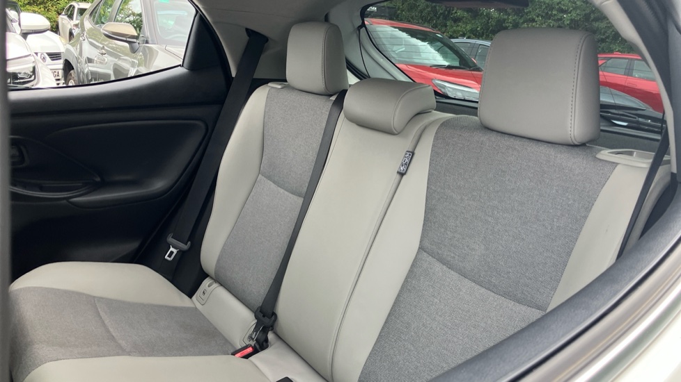 Toyota Yaris 1.5 Hybrid Excel 5dr CVT Hybrid Hatchback - Image 43