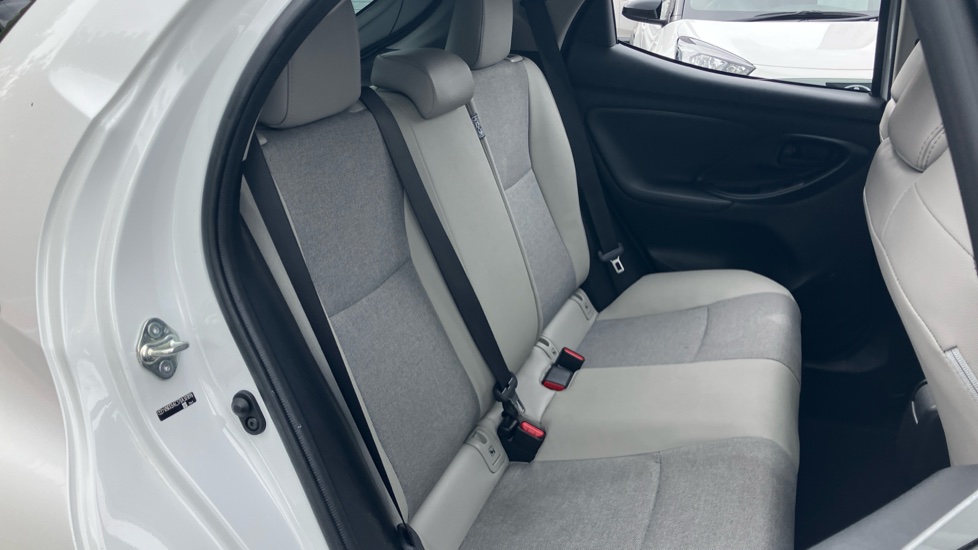 Toyota Yaris 1.5 Hybrid Excel 5dr CVT Hybrid Hatchback - Image 59