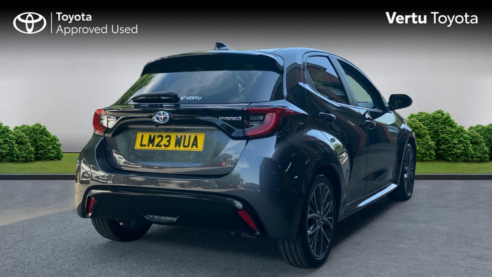 Toyota Yaris 1.5 Hybrid Excel 5dr CVT Hybrid Hatchback - Image 2
