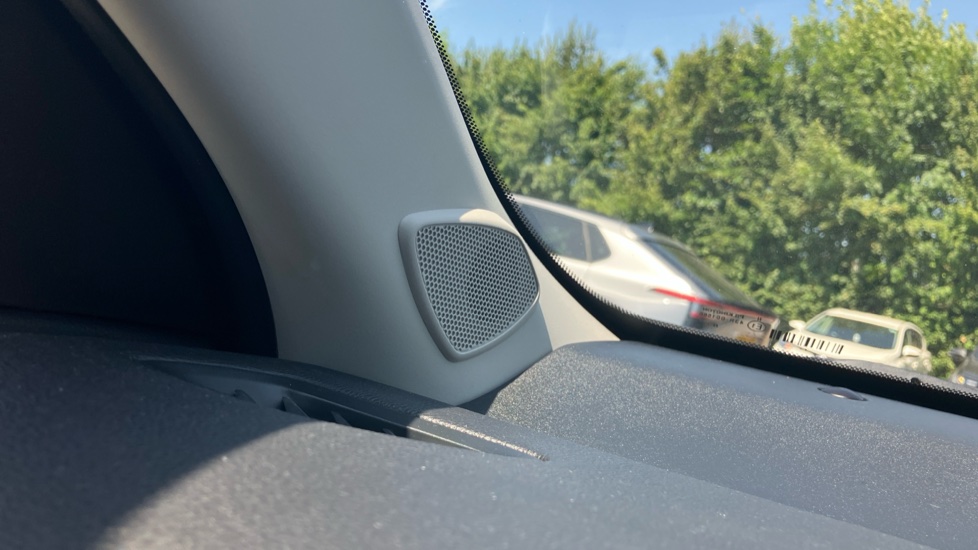 Toyota Yaris 1.5 Hybrid Excel 5dr CVT Hybrid Hatchback - Image 41