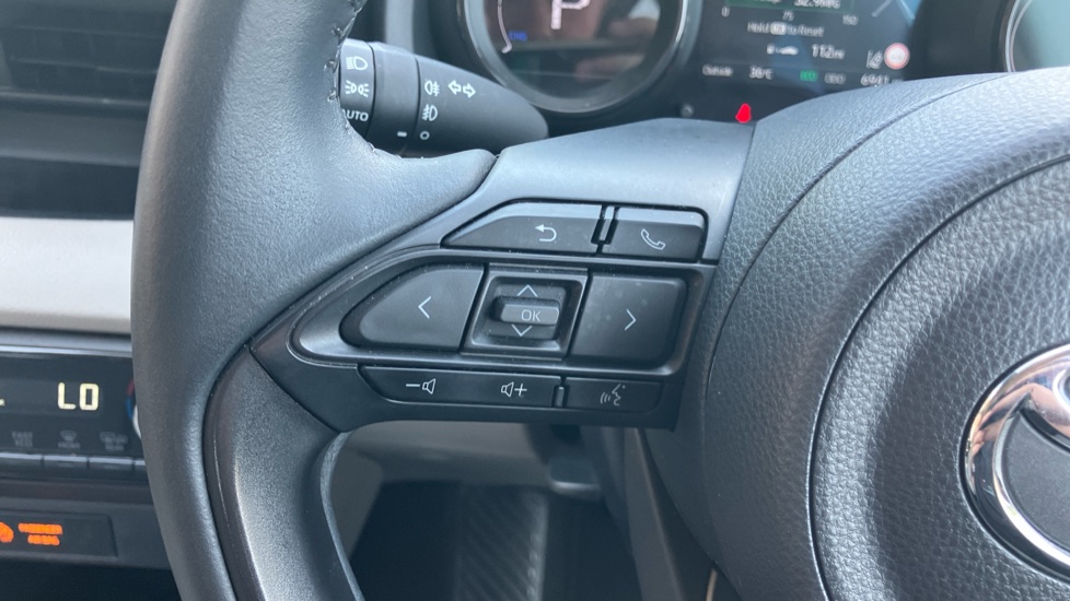 Toyota Yaris 1.5 Hybrid Excel 5dr CVT Hybrid Hatchback - Image 42