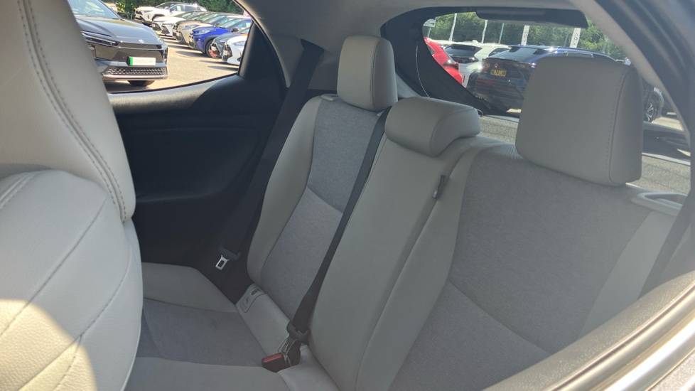 Toyota Yaris 1.5 Hybrid Excel 5dr CVT Hybrid Hatchback - Image 43