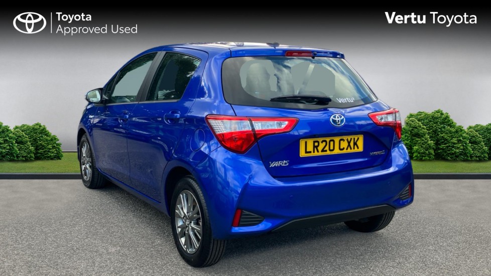 Toyota Yaris 1.5 Hybrid Icon 5dr CVT [Nav] Hybrid Hatchback - Image 4