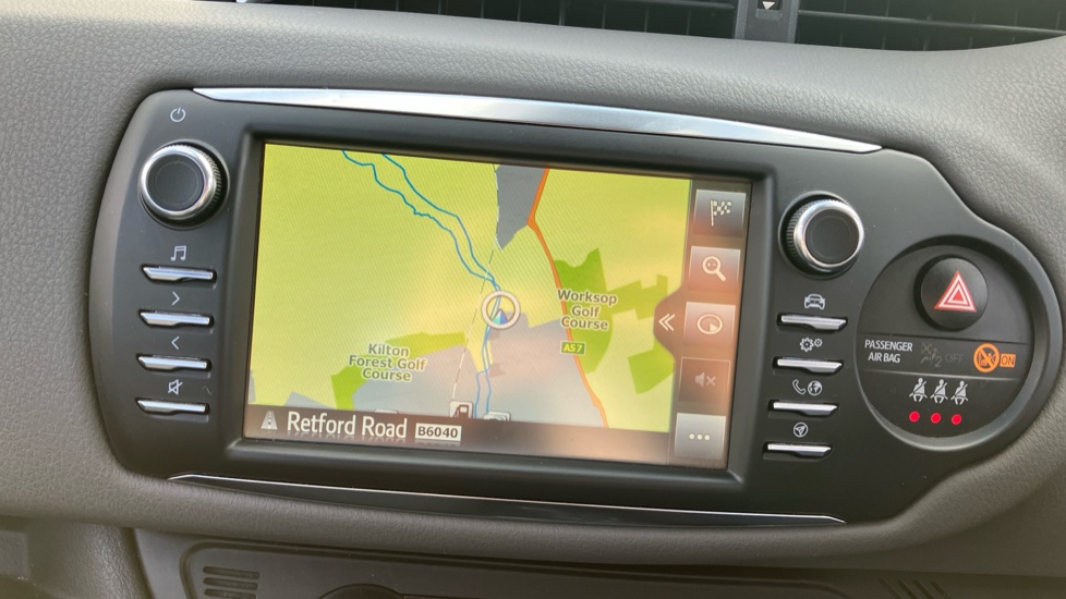 Toyota Yaris 1.5 Hybrid Icon 5dr CVT [Nav] Hybrid Hatchback - Image 9