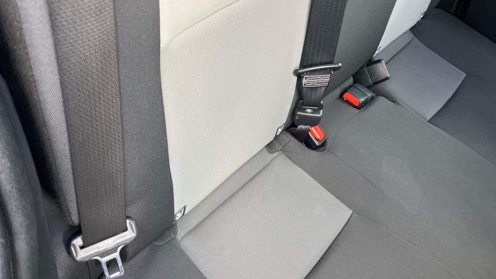 Toyota Yaris 1.5 Hybrid Icon 5dr CVT [Nav] Hybrid Hatchback - Image 14
