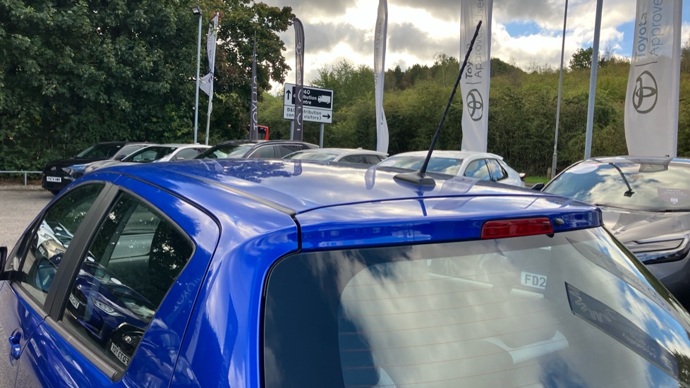 Toyota Yaris 1.5 Hybrid Icon 5dr CVT [Nav] Hybrid Hatchback - Image 35