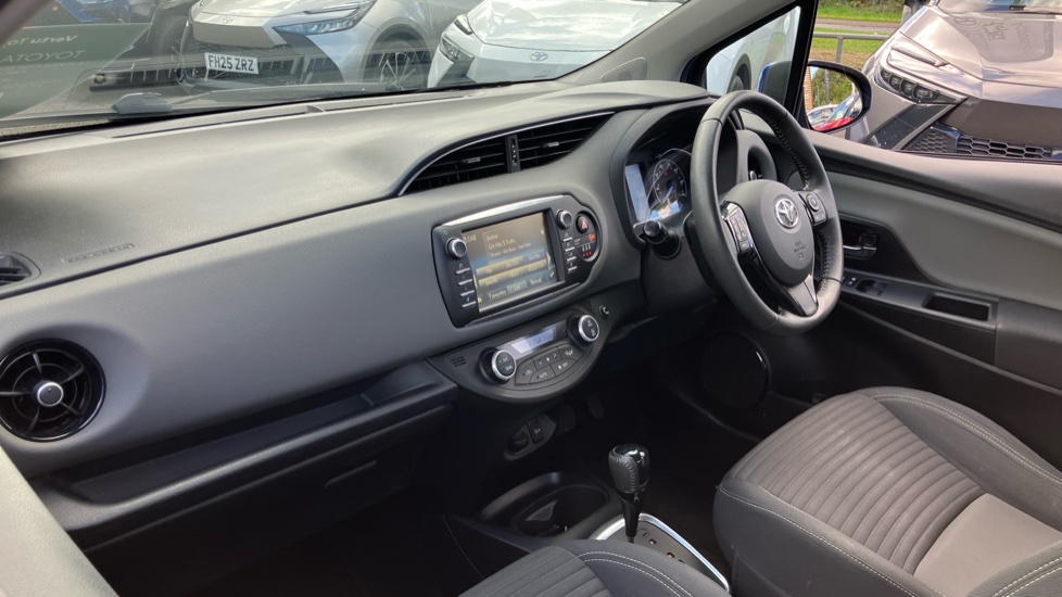 Toyota Yaris 1.5 Hybrid Icon 5dr CVT [Nav] Hybrid Hatchback - Image 63