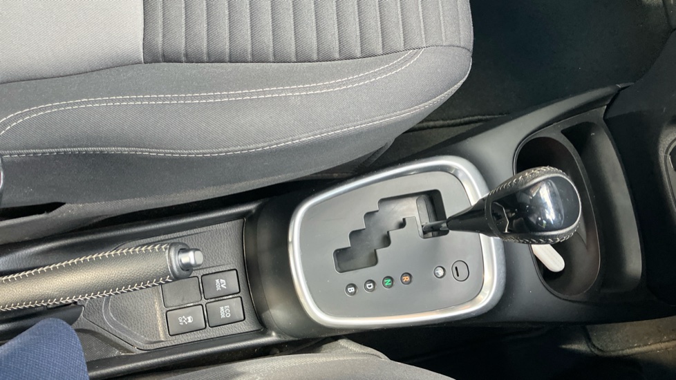 Toyota Yaris 1.5 Hybrid Icon 5dr CVT [Nav] Hybrid Hatchback - Image 65