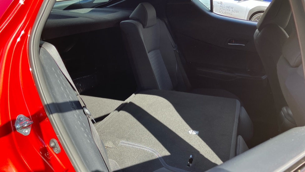 Toyota C-HR 1.8 Hybrid Icon 5dr CVT Hybrid Hatchback - Image 18