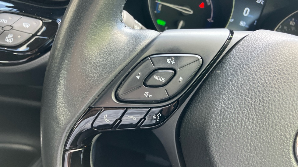 Toyota C-HR 1.8 Hybrid Icon 5dr CVT Hybrid Hatchback - Image 41