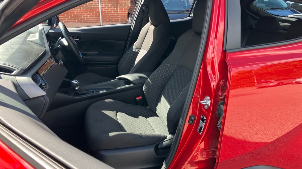 Toyota C-HR 1.8 Hybrid Icon 5dr CVT Hybrid Hatchback - Image 63