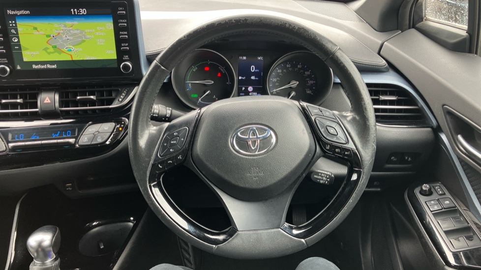 Toyota C-HR 1.8 Hybrid Design 5dr CVT Hybrid Hatchback - Image 10