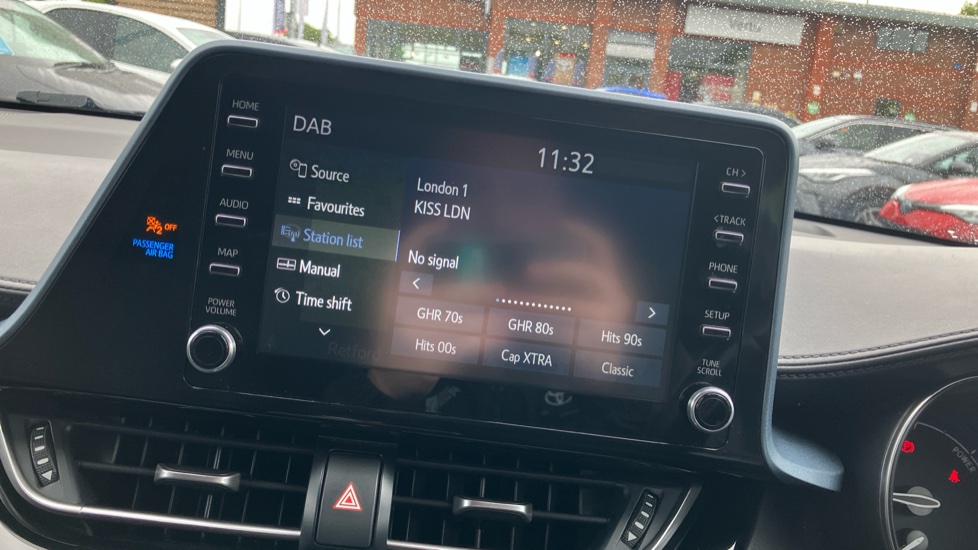 Toyota C-HR 1.8 Hybrid Design 5dr CVT Hybrid Hatchback - Image 50