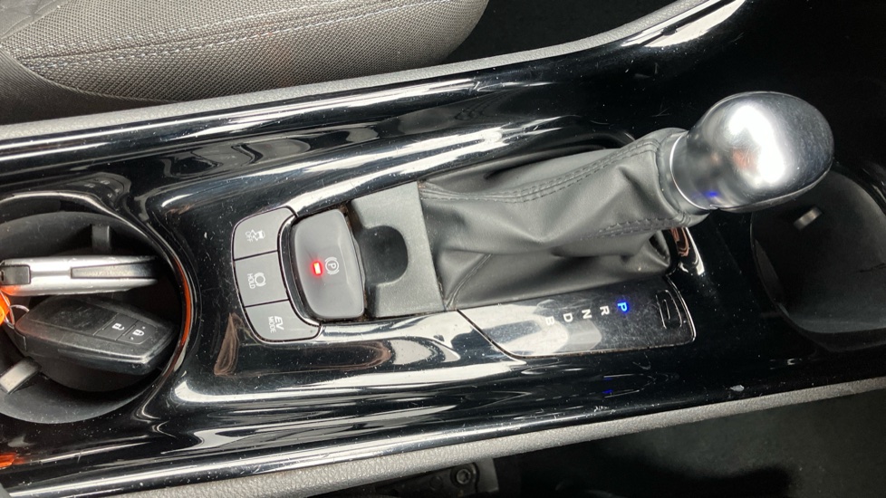 Toyota C-HR 1.8 Hybrid Design 5dr CVT Hybrid Hatchback - Image 69