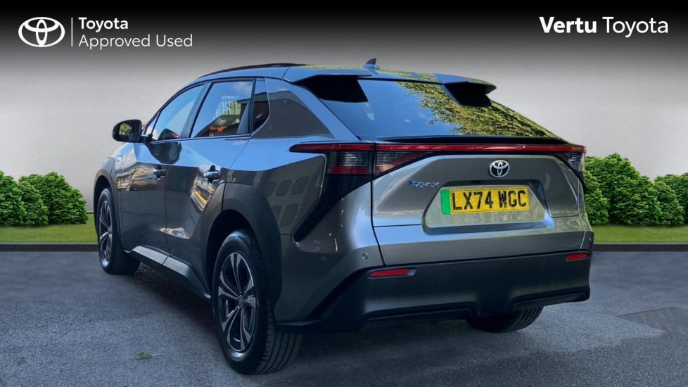 Toyota bZ4X 150kW Motion 71.4kWh 5dr Auto Electric Hatchback - Image 4