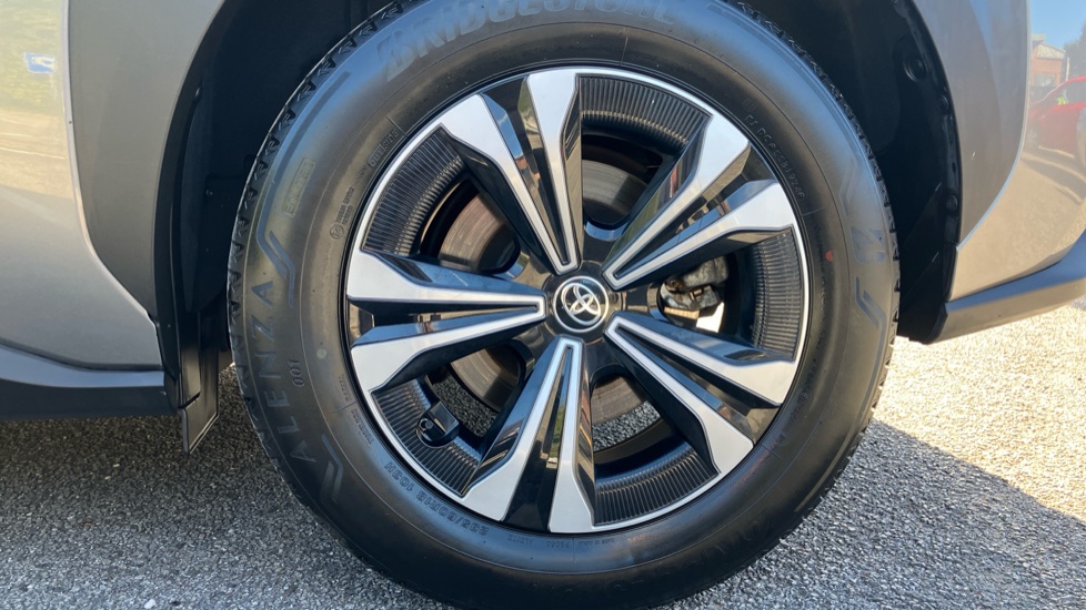 Toyota bZ4X 150kW Motion 71.4kWh 5dr Auto Electric Hatchback - Image 25