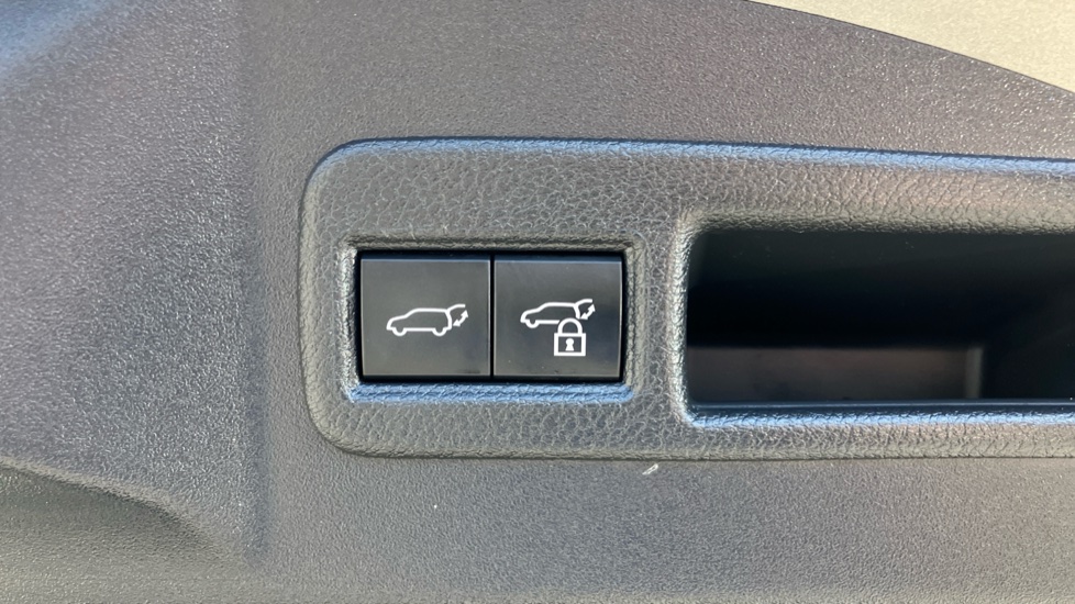 Toyota bZ4X 150kW Motion 71.4kWh 5dr Auto Electric Hatchback - Image 67