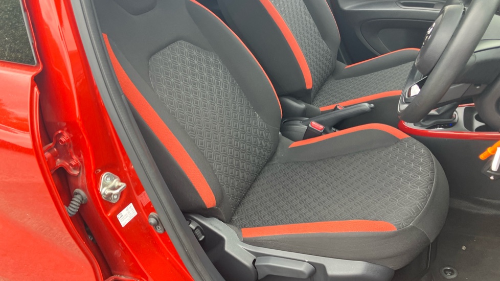 Toyota Aygo X 1.0 VVT-i Edge 5dr Auto Petrol Hatchback - Image 17