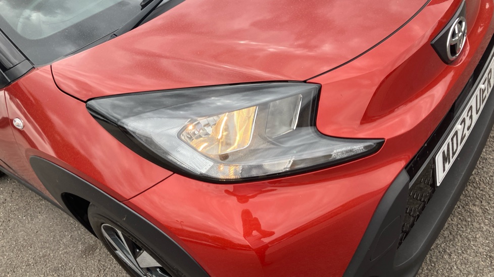 Toyota Aygo X 1.0 VVT-i Edge 5dr Auto Petrol Hatchback - Image 20