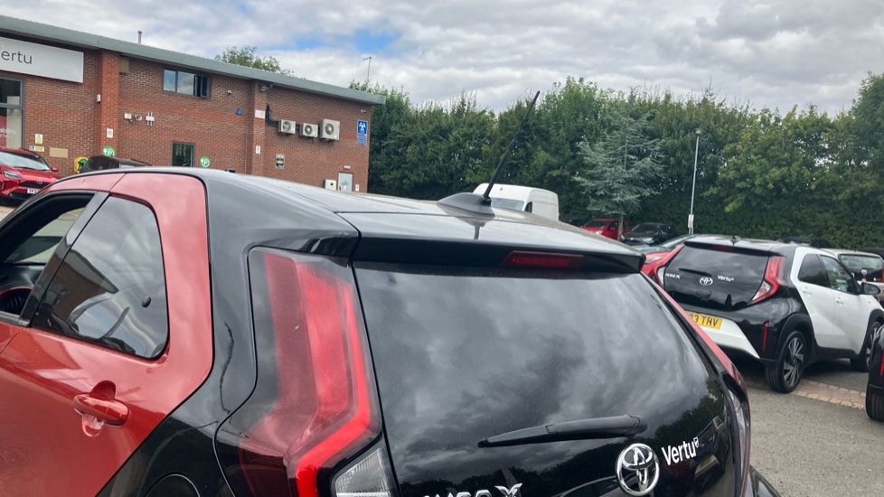 Toyota Aygo X 1.0 VVT-i Edge 5dr Auto Petrol Hatchback - Image 31