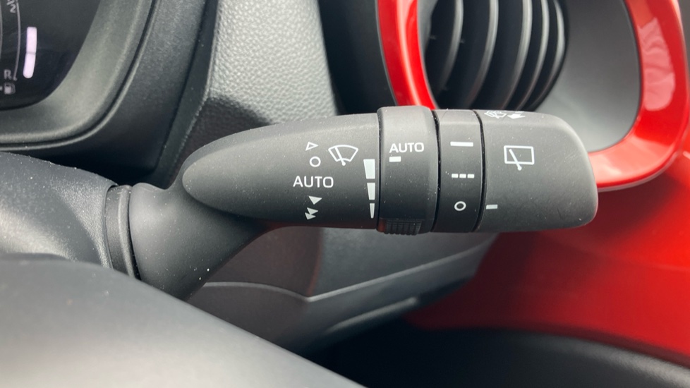 Toyota Aygo X 1.0 VVT-i Edge 5dr Auto Petrol Hatchback - Image 36