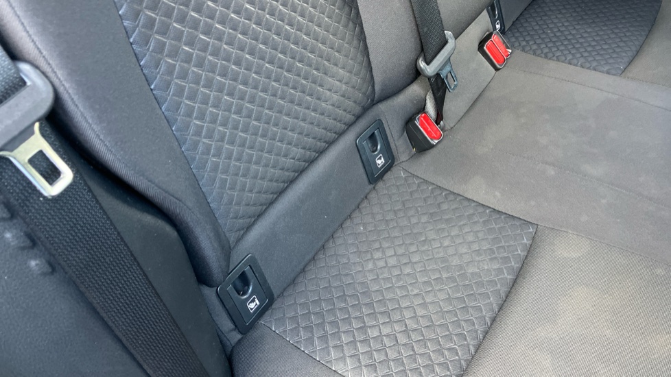 Toyota C-HR 1.8 Hybrid Icon 5dr CVT Hybrid Hatchback - Image 14