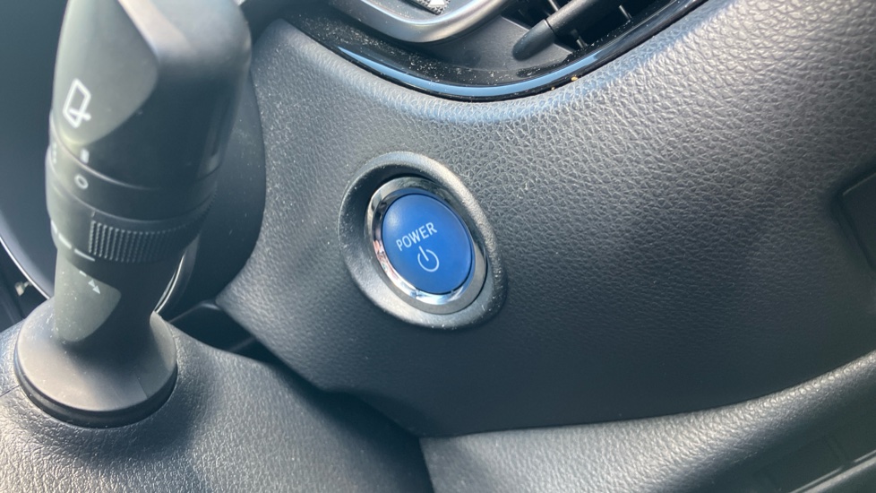 Toyota C-HR 1.8 Hybrid Icon 5dr CVT Hybrid Hatchback - Image 16