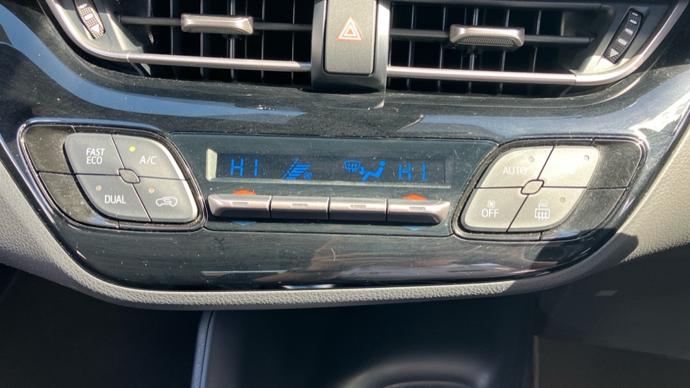 Toyota C-HR 1.8 Hybrid Icon 5dr CVT Hybrid Hatchback - Image 37