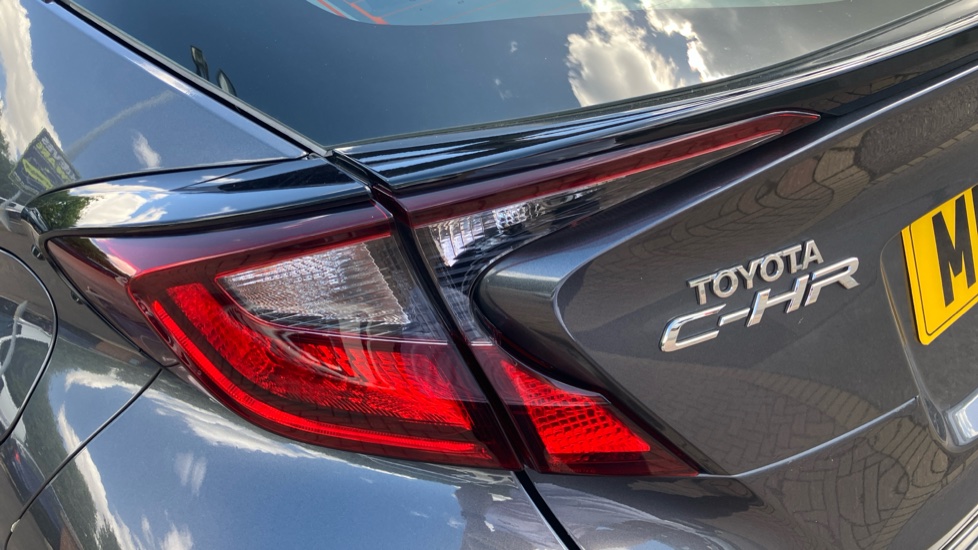 Toyota C-HR 1.8 Hybrid Icon 5dr CVT Hybrid Hatchback - Image 43