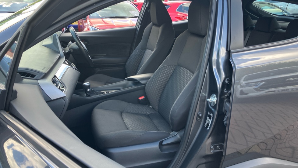 Toyota C-HR 1.8 Hybrid Icon 5dr CVT Hybrid Hatchback - Image 61