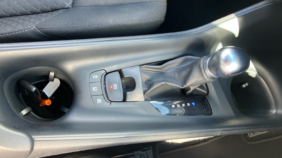 Toyota C-HR 1.8 Hybrid Icon 5dr CVT Hybrid Hatchback - Image 64